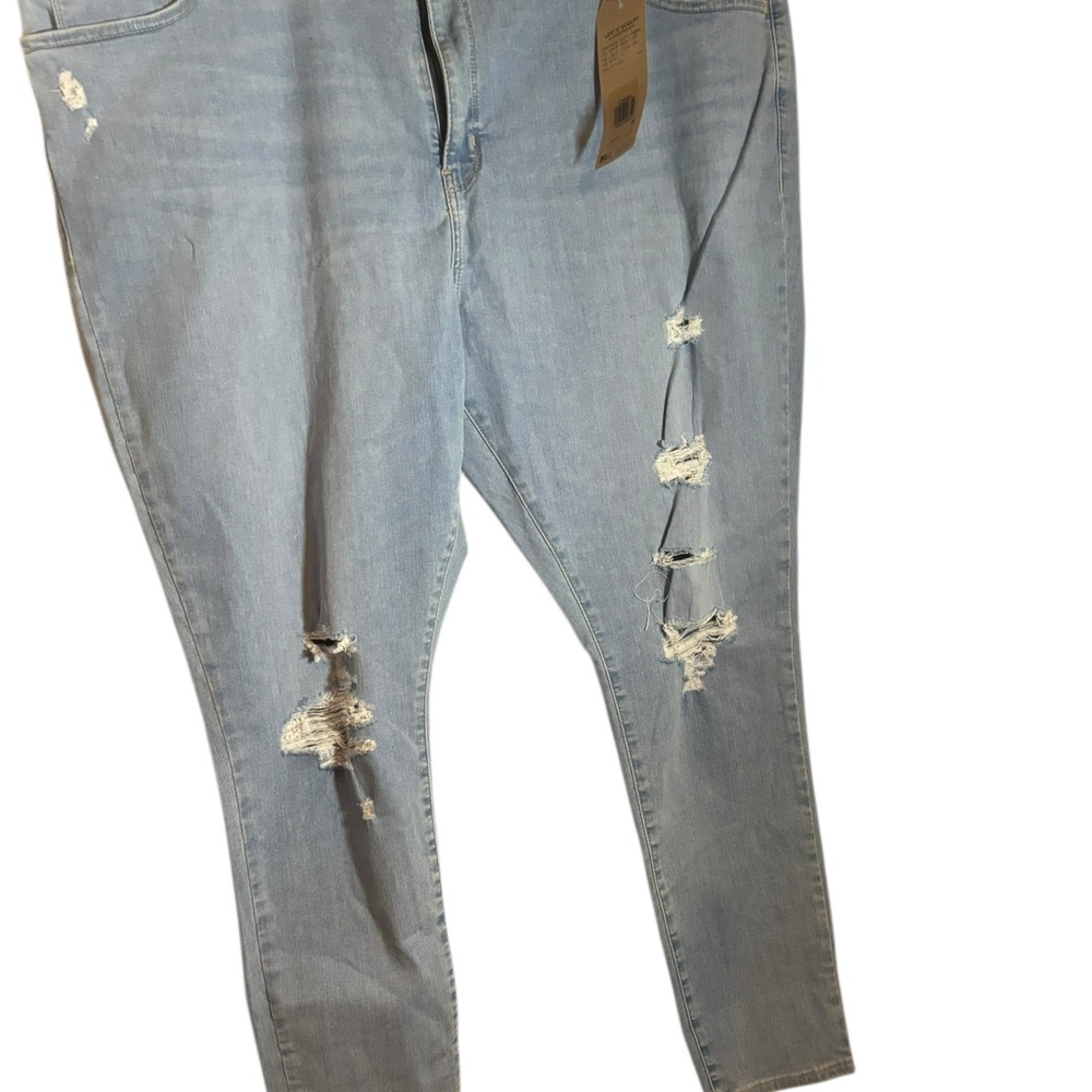 Levi’s 720 High-Rise Super Skinny Jeans – Size 26W (NWT!)